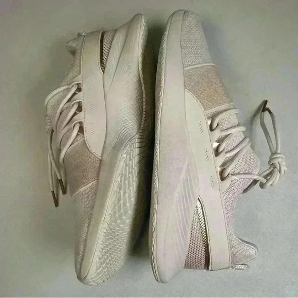 Under armor Charged Breathe Metallic Sport Style Running Sneakers Sz 7.5 - Picture 8 of 16